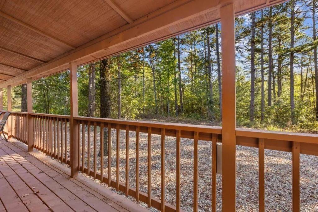 Апартаменти Misty Moonlight, Sleeps 4, Mountain Cabin Брокен-Боу Екстер'єр фото