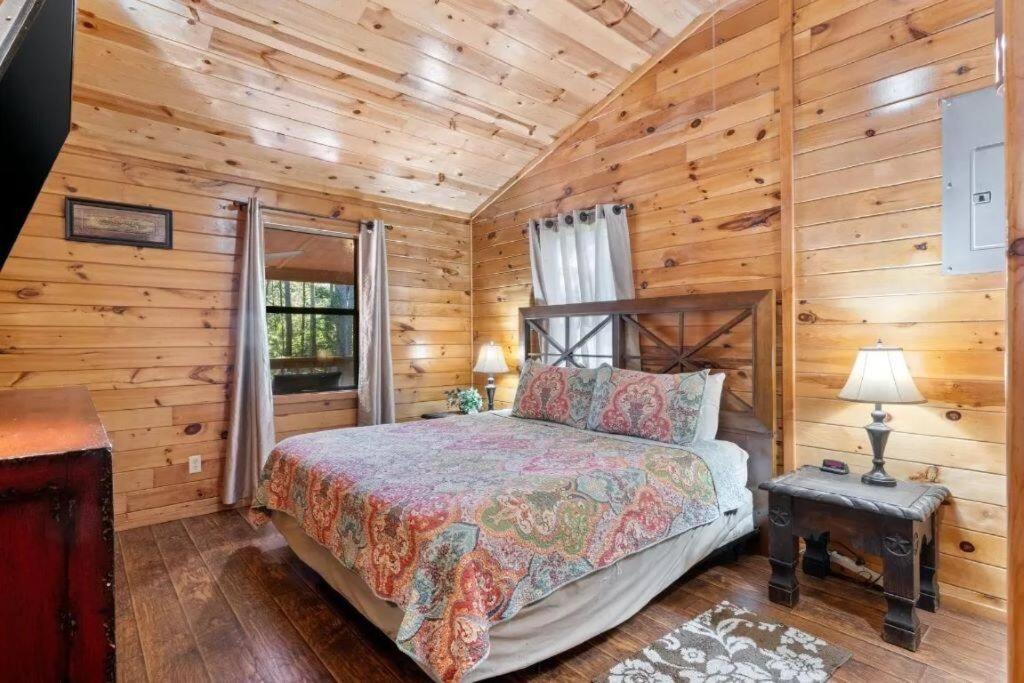 Апартаменти Misty Moonlight, Sleeps 4, Mountain Cabin Брокен-Боу Екстер'єр фото