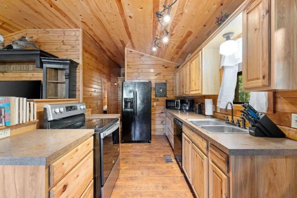 Апартаменти Misty Moonlight, Sleeps 4, Mountain Cabin Брокен-Боу Екстер'єр фото